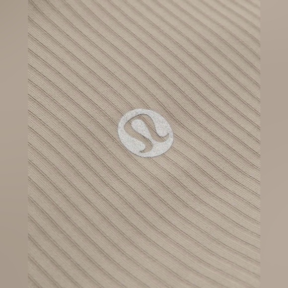 Lululemon Like a Cloud Ribbed Longline Bra *Light Support, D/DD Cup - Picture 3 of 5